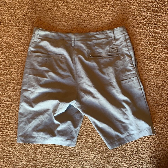 Volcom surf & turf shorts - Picture 2 of 3